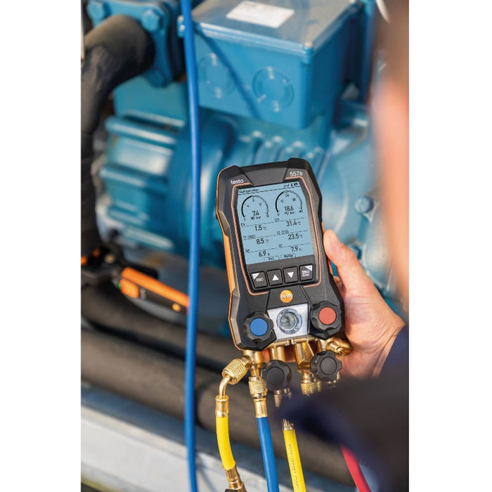 Testo 557s Smart Digital Manifold With Wireless Vacuum, Clamp Temperature Probes, And Hose Filling Set With 4 Hoses